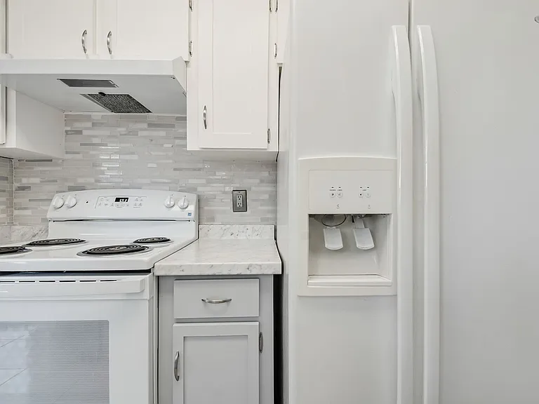 2304 Inagua Way — Photo 35