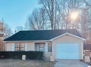 3974 Warren Rd, Flowery Branch, GA 30542