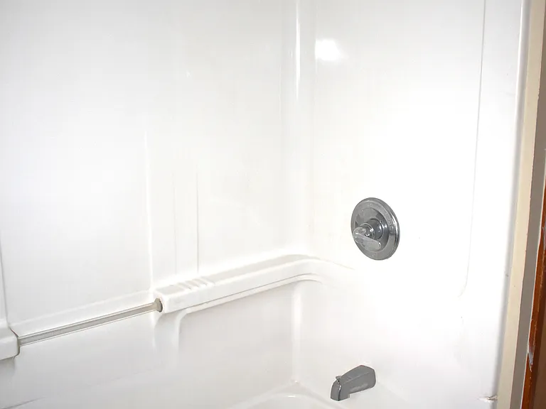 138 Artavia St — Photo 17