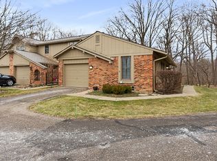 1809 Van Hill Ct, Rochester, MI 48309