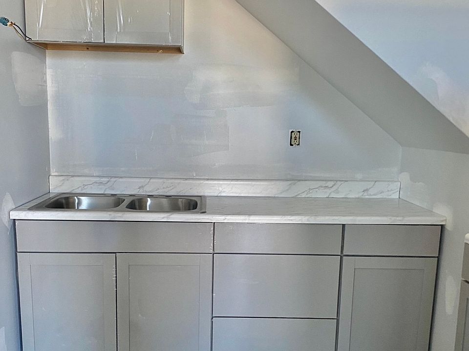 2nd image of 80-86 Partition St #3