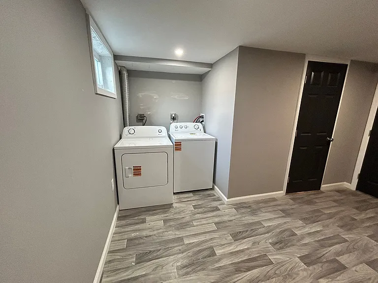 1503 Aldeney Ave — Photo 19