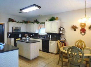 828 Ryanfield Ct, Burleson, TX 76028