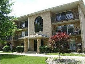 Nice and Quiet Building / Well Maintained