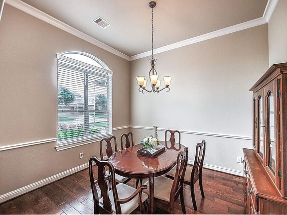 5th image of 24211 Olivara Ln