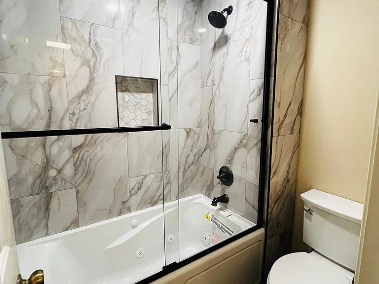 3168 Creekwood Ln — Photo 18