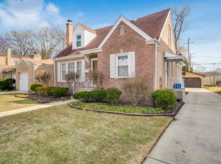 7083 N McAlpin Ave, Chicago, IL