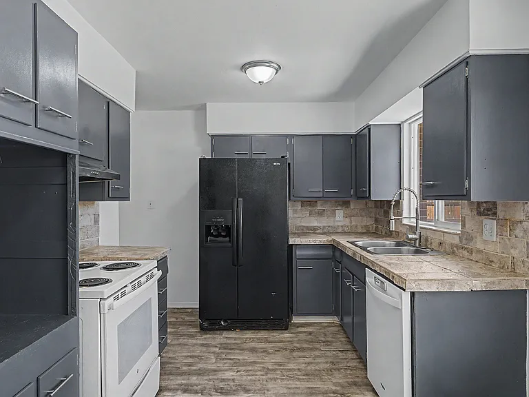 6675 W Arizona Ave — Photo 10