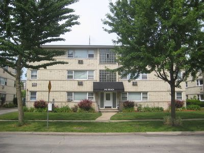 342 Beach Ave APT 1D, La Grange Park, IL, 60526