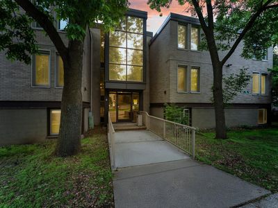 1405 E 40th St APT 15F, Minneapolis, MN, 55407