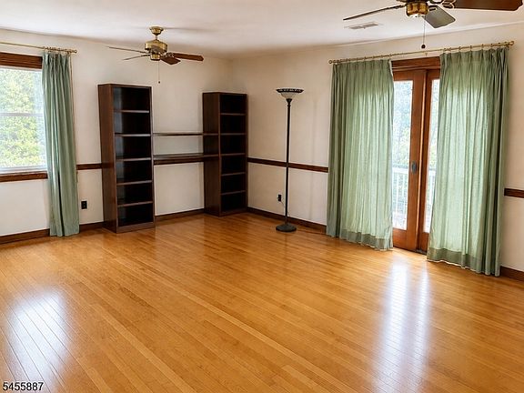 5th image of 37 Goltra Dr
