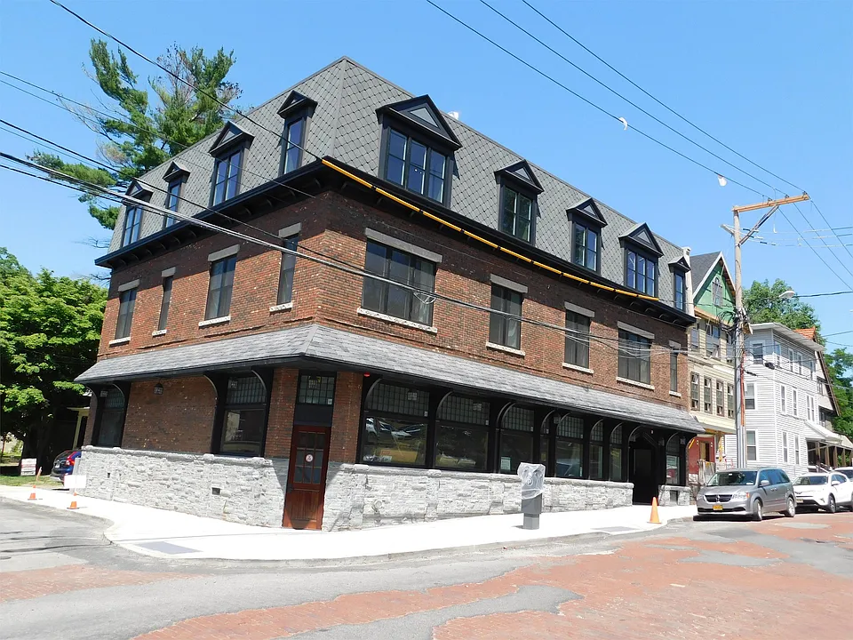 400-404 Stewart Ave #2B