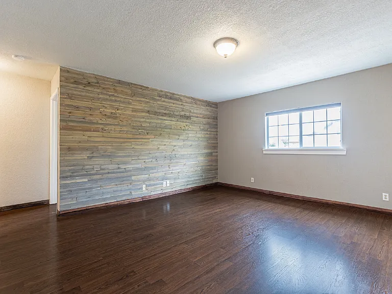 5702 Sunrise Laurel — Photo 19