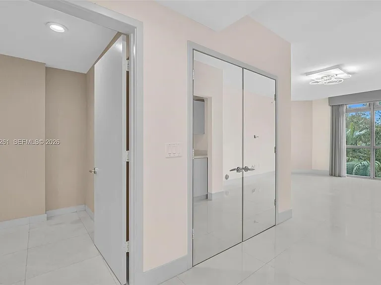 17301 Biscayne Blvd #210 — Photo 16
