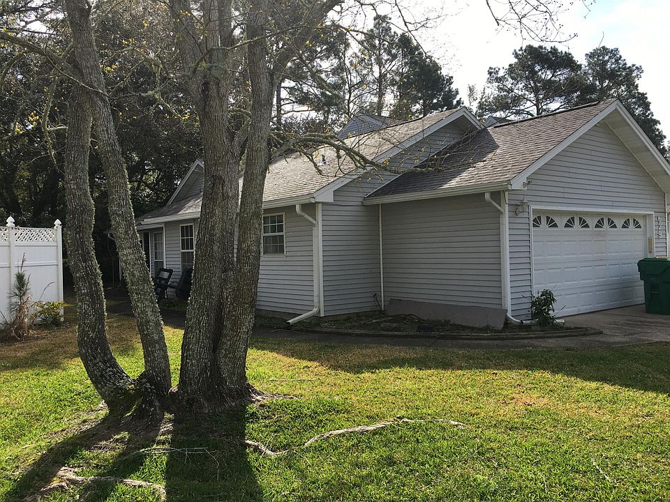 1st image of 629 Emerald Ln