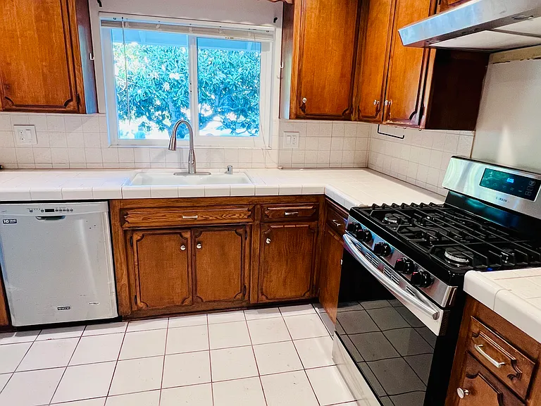 Kitchen and nook