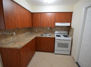 696 NE 85th St APT 1, Miami, FL 33138