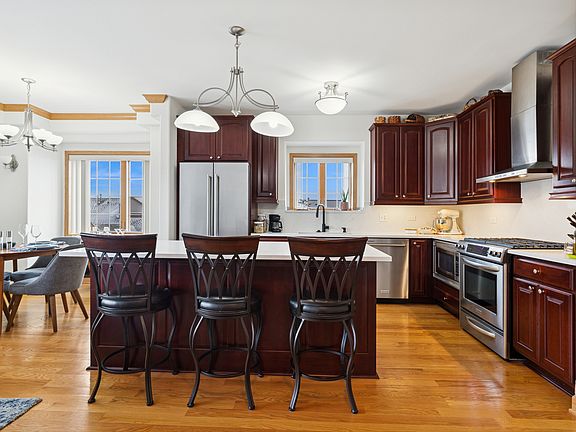 3rd image of 4811 N Olcott Ave Unit 615