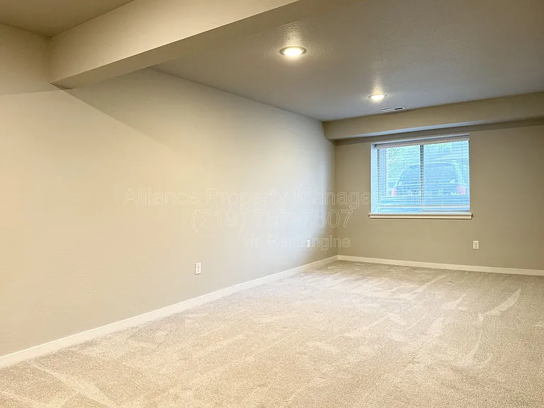 5424 Carvel Grv — Photo 30
