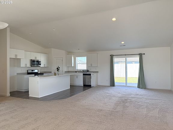 2nd image of 213 River Ridge Dr