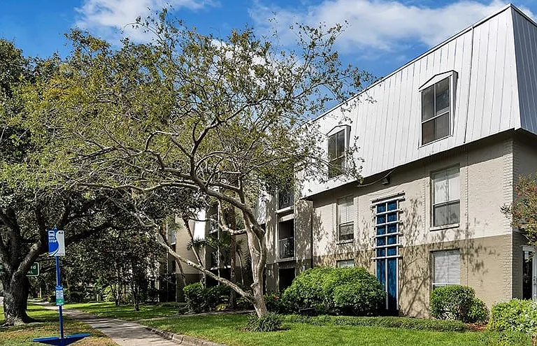Promenade At Belleair Apartments — Photo 11