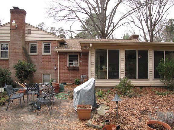 2nd image of 116 Oakwood Pl