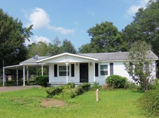 1602 McMillan Ave, Bay Minette, AL 36507