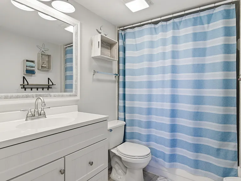 355 S Ocean Dr #106 — Photo 35