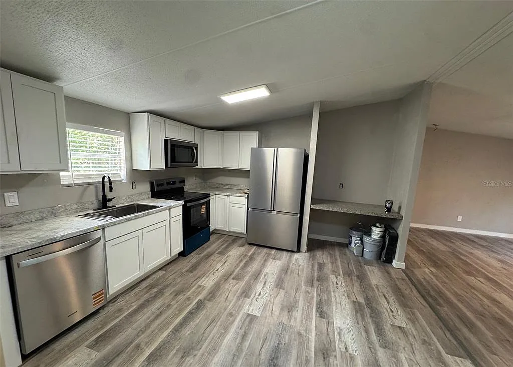 2 bed, 2.0 bath, 1040 sqft, $1,650 — Photo 3