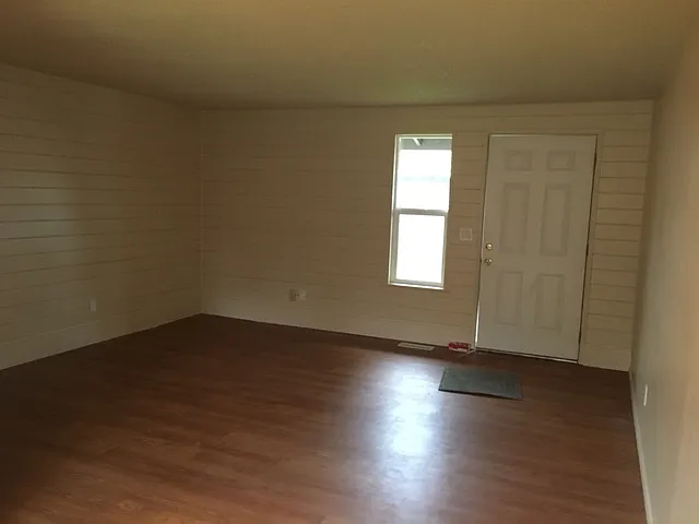 1318 S Ivy St — Photo 6