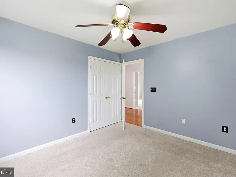 2917 Markhams Grant Dr — Photo 43