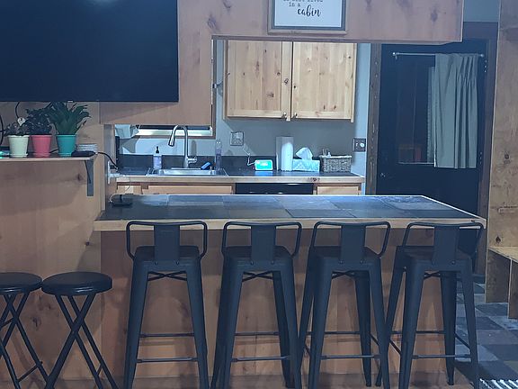 5th image of 12904 Sierra Dr E
