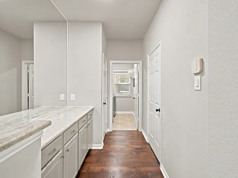 362 Spring Meadow Dr — Photo 17