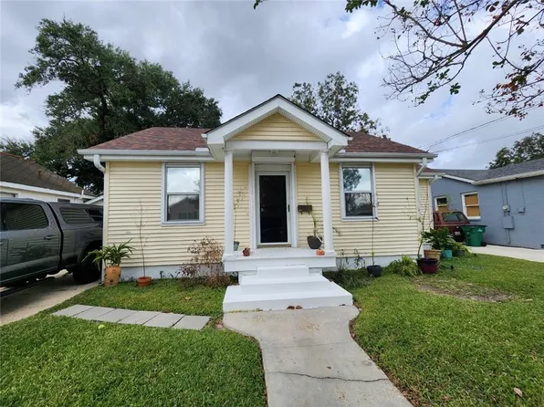 200 Clairborne Dr, New Orleans, LA 70124