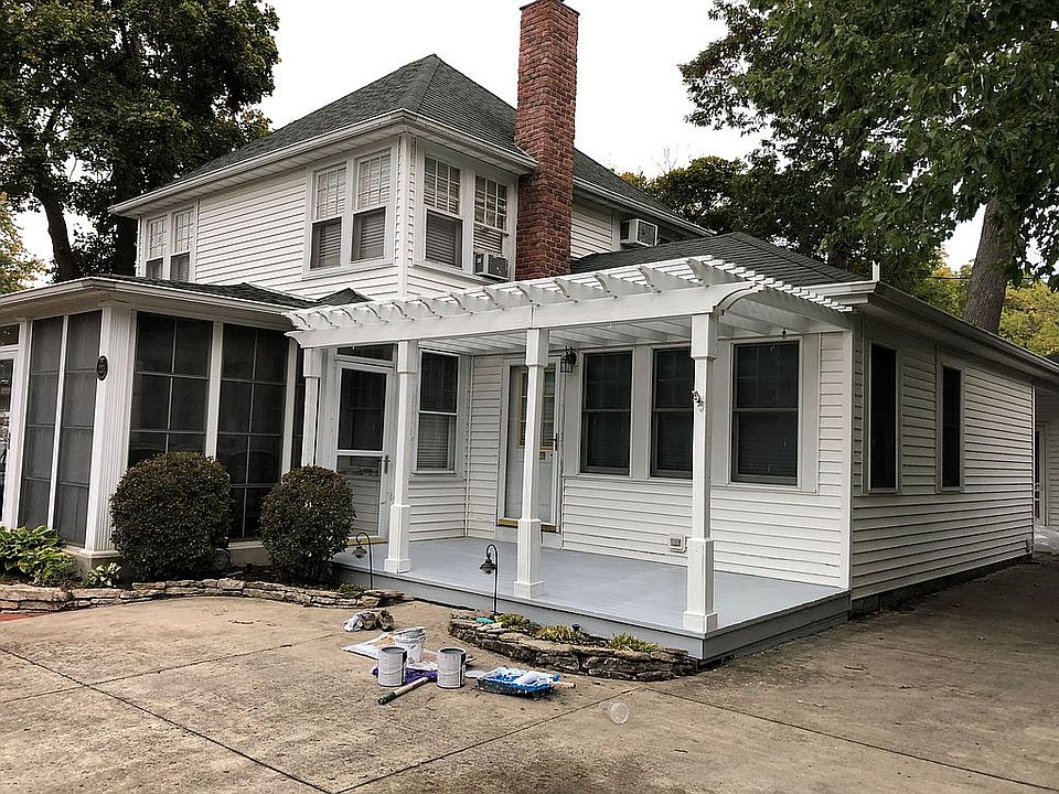1st image of 223 Cherry Ave