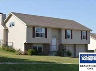 3039 Geneva Dr, Manhattan, KS 66502