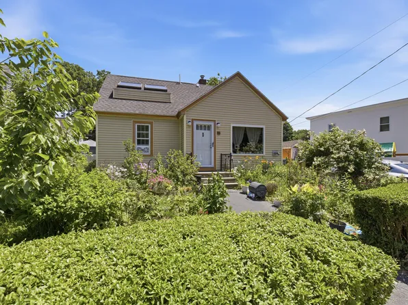 15 Granite Street, Biddeford, ME 04005