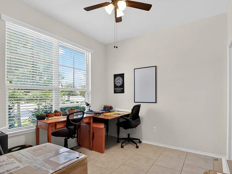 521 Staton St — Photo 31