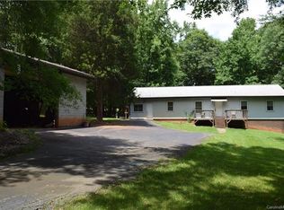 924 Antrim Rd, Clover, SC 29710