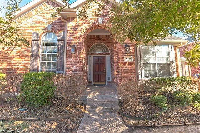 1st image of 2629 Dunbar Dr