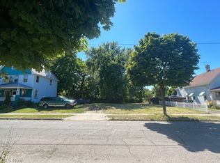 2082 W 93rd St, Cleveland, OH