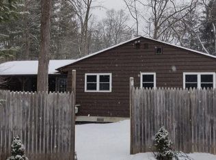 7174 Kinsman Rd, Novelty, OH 44072