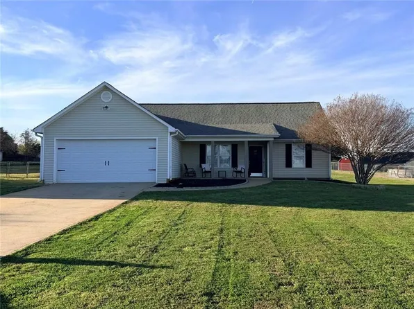 908 Justin Dr, Winder, GA 30680