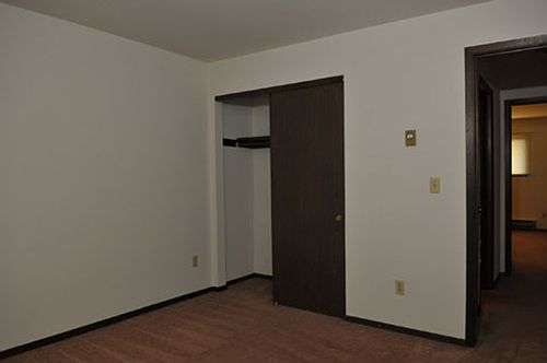 4th image of 1365 Meadowcreek Dr