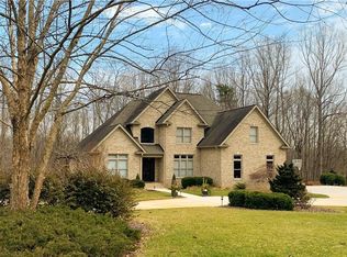 275 Abbotts Xing, High Point, NC 27265