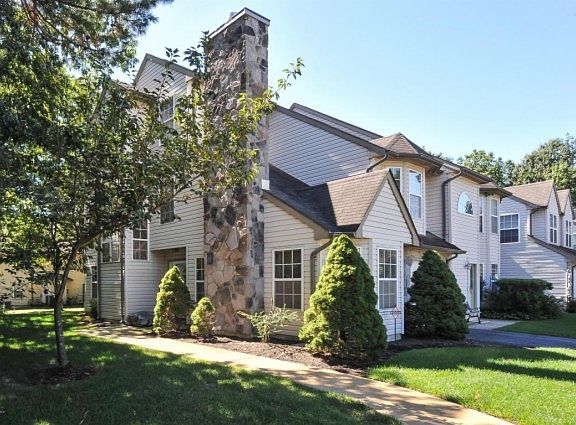 2nd image of 3307 Pepperbush Ct