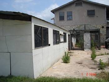 3rd image of 17101 Pearce Ln