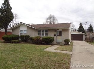 11716 Sorrento Blvd, Sterling Heights, MI 48312