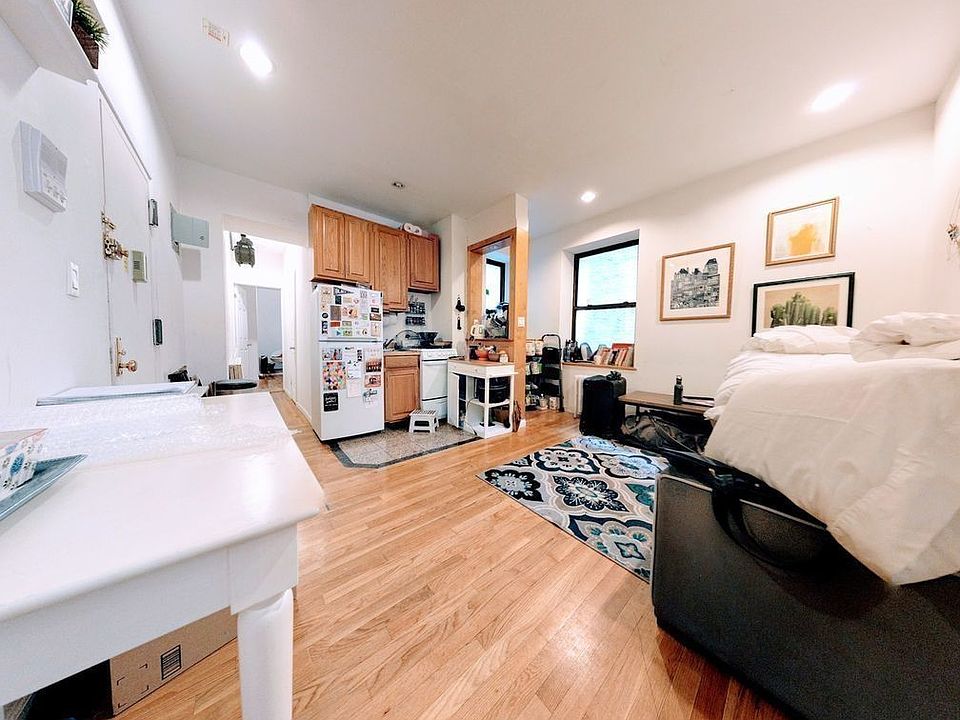 2nd image of 104 2nd Ave #3D