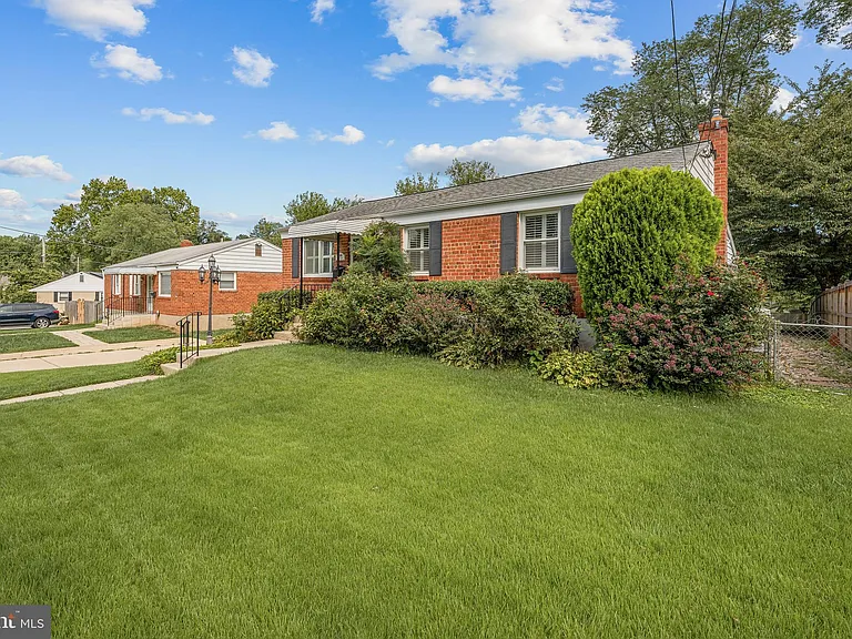 11809 Timber Ln — Photo 34